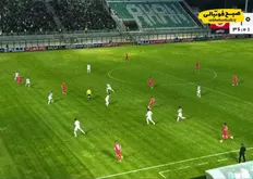 تصویر خبر شمشیر دو لبه تکنولوژی/ VAR با یک آفساید نانومتری، شادی تراکتور را قاپید! + عکس