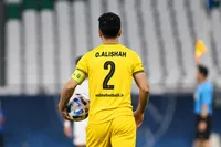 مقصد عجیب و غیرمنتظره امید عالیشاه؛ کاپیتان پرسپولیس زرد پوش میشود؟