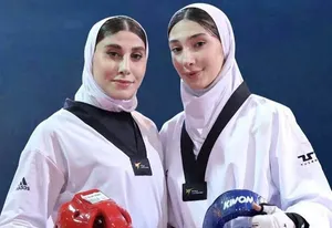 (عکس) عیادت ناهید کیانی از مبینا نعمت زاده در بیمارستان: زود خوب میشی قهرمان