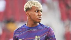 تصویر خبر یامال: به صحبت&zwnj;های مردم اهمیت نمی&zwnj;دهم؛ مگر بقیه جوانان ۱۸ ساله از این کار&zwnj;ها نمی&zwnj;کنند؟