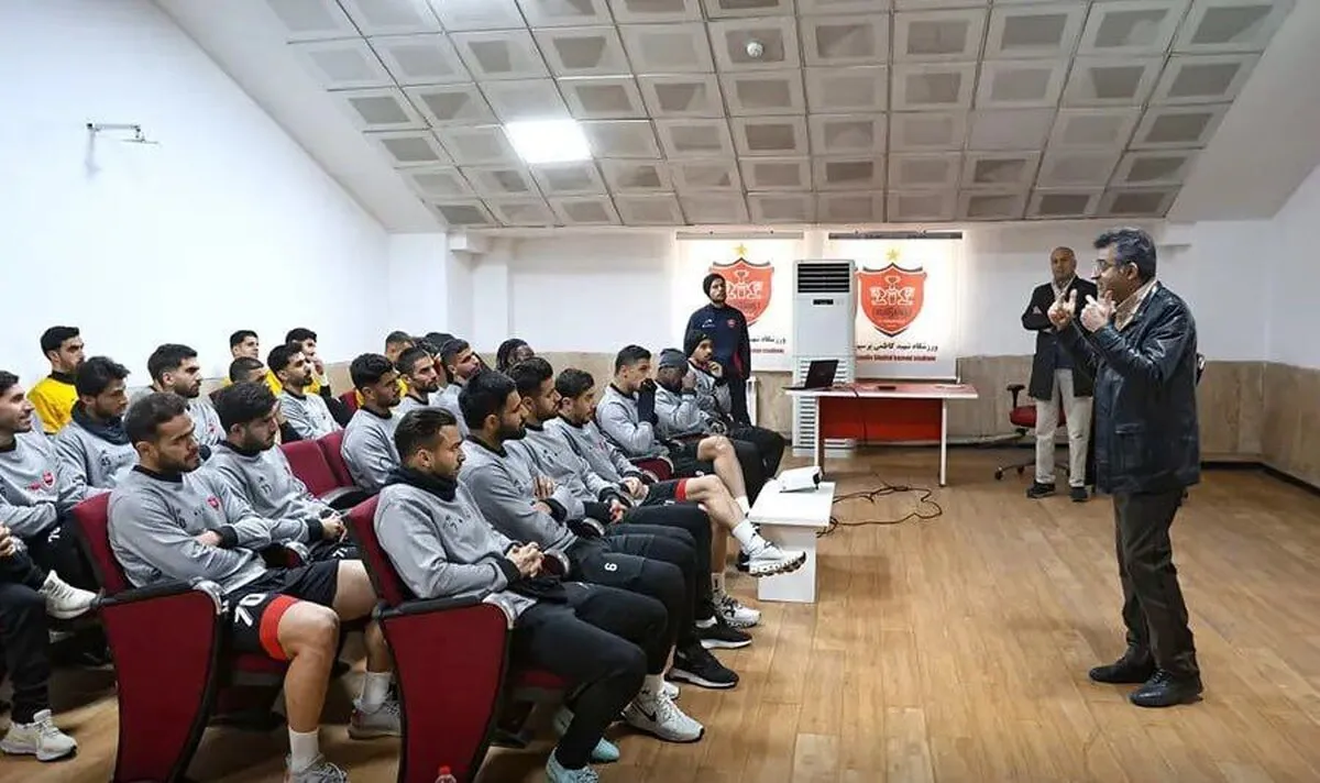 کلاس داوری و پزشکی در اردوگاه سرخ&zwnj;ها؛ پرسپولیسی&zwnj;ها پای درس رفتند