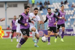 خیبر در انزلی کیش و مات شد؛ پیروزی قوی سپید به یاد سیروس قایقران!