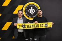 مهدی لیموچی یک فصل دیگر با سپاهان تمدید کرد