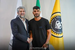 میلاد زکی پور قرار دادش رو با سپاهان تمدید کرد