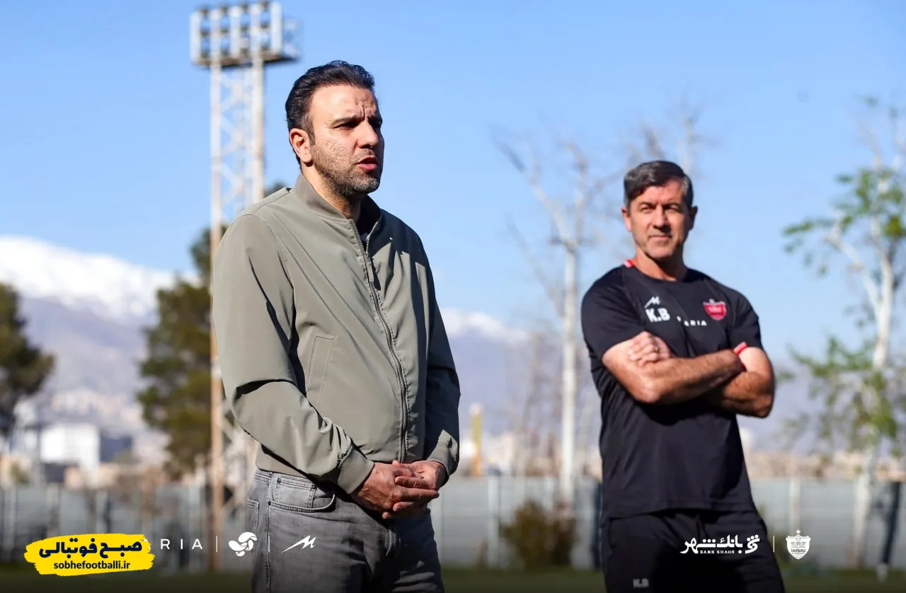 محسن خلیلی، معاون ورزشی پرسپولیس و کریم باقری