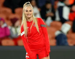 کامنت جنجالی جک گریلیش برای آلیشیا لمان زیباترین فوتبالیست جهان