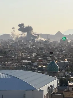 فوری | ساختمان مجلس خبرگان در قم مورد اصابت موشک قرار گرفت