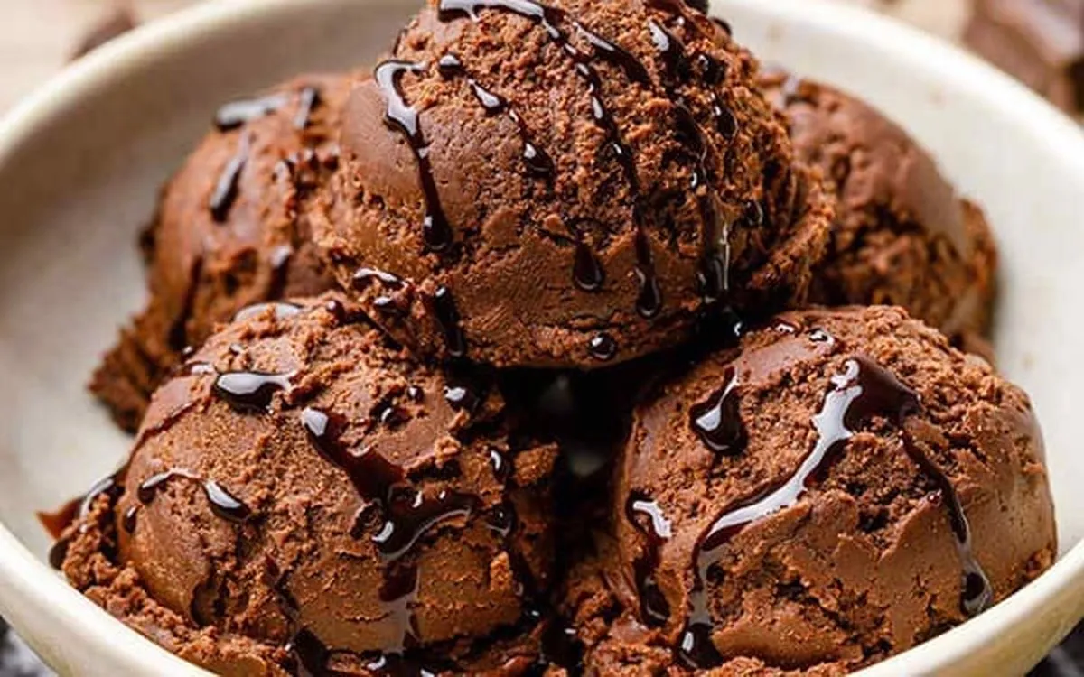 طرز تهیه بستنی شکلاتی خوشمزه