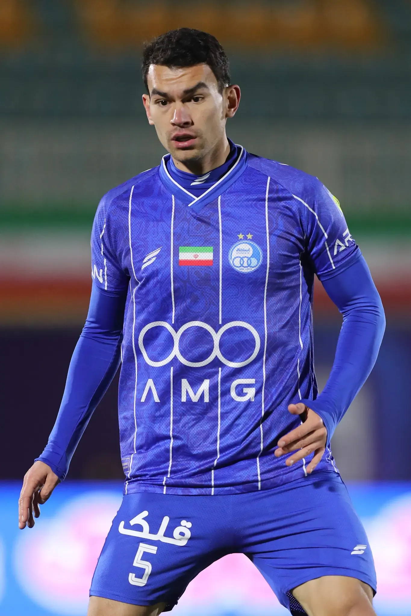 رستم آشورماتوف