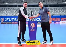 لحظه اهدای جام ملت&zwnj;های آسیا به تیم ملی فوتسال