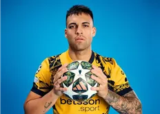 تصویر خبر اینتر با پیراهن سوم به مصاف بارسلونا میرود!