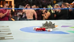 سه اشتباه بزرگ در شب خداحافظی جان سینا؛ از باخت تلخ تا تصمیمات بحث&zwnj;برانگیز تریپل اچ