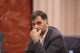 کریمی: چرا باید تیم ملی برای میزبانی در کشور خودمان پول بدهد؟