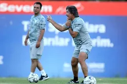 ساپینتو با کاروان استقلال به ایران بازنگشت!