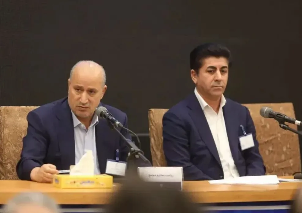 تاج و ممبینی