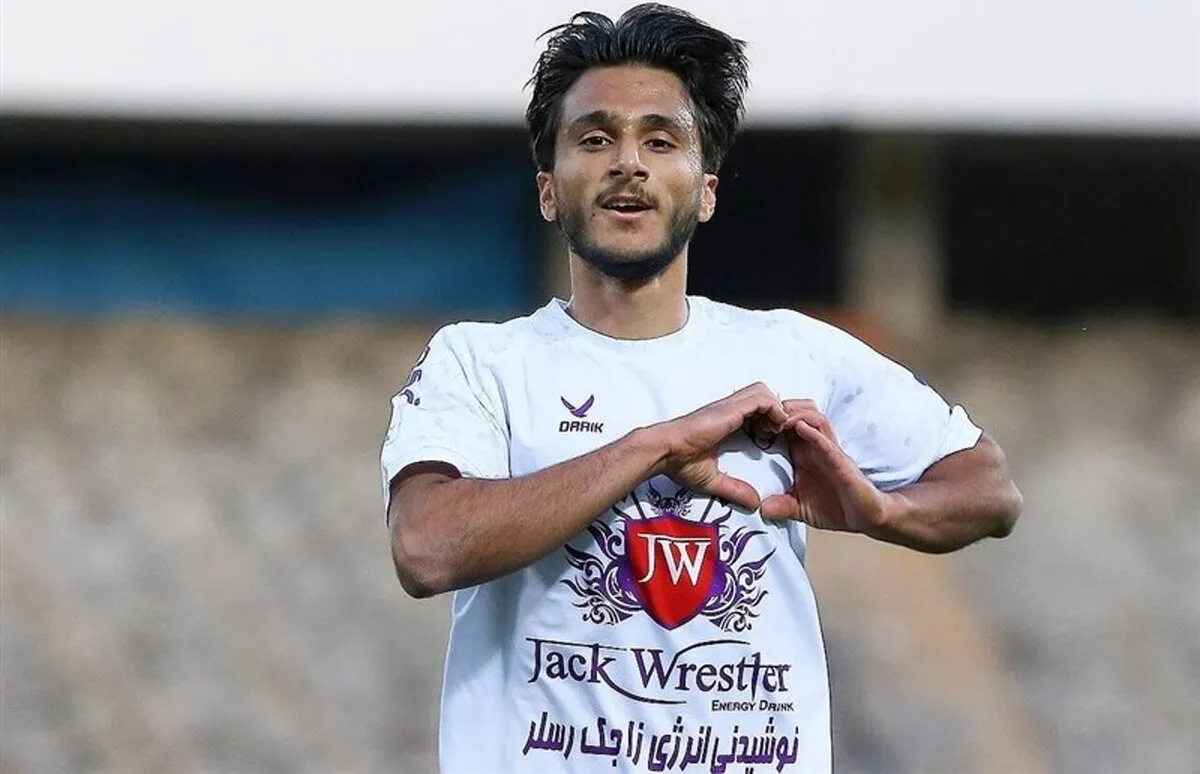 بازیکن استقلالی: پرسپولیس پیشنهاد بدهد قبول می&zwnj;کنم!