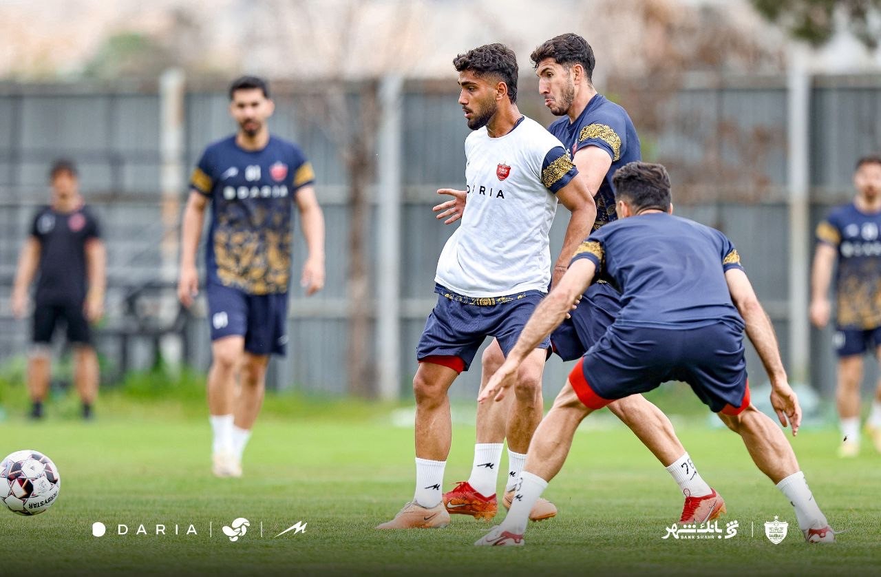 خبر خوب برای پرسپولیسی‌ها؛ مصدومیت فرزین معامله‌گری جدی نبود / عملکرد خوب مدافع چپ + تصاویر