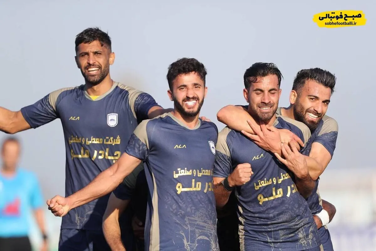 پوستر جالب چادرملو برای دیدار با سپاهان + عکس