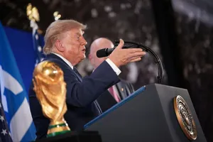 ترامپ: انگلیس بهترین بازیکنش را در دفاع گذاشت!/ مسی فوق&zwnj;العاده است، رونالدو هم انسان بزرگی است