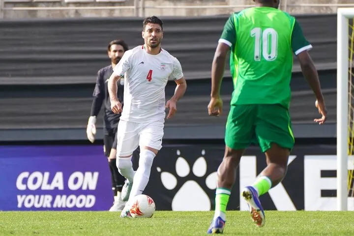 شجاع خلیل&zwnj;زاده در بازی آنتالیا مقابل نیجریه