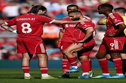 شوک تلخ در آنفیلد / محمد صلاح مصدوم شد و زمین را ترک کرد