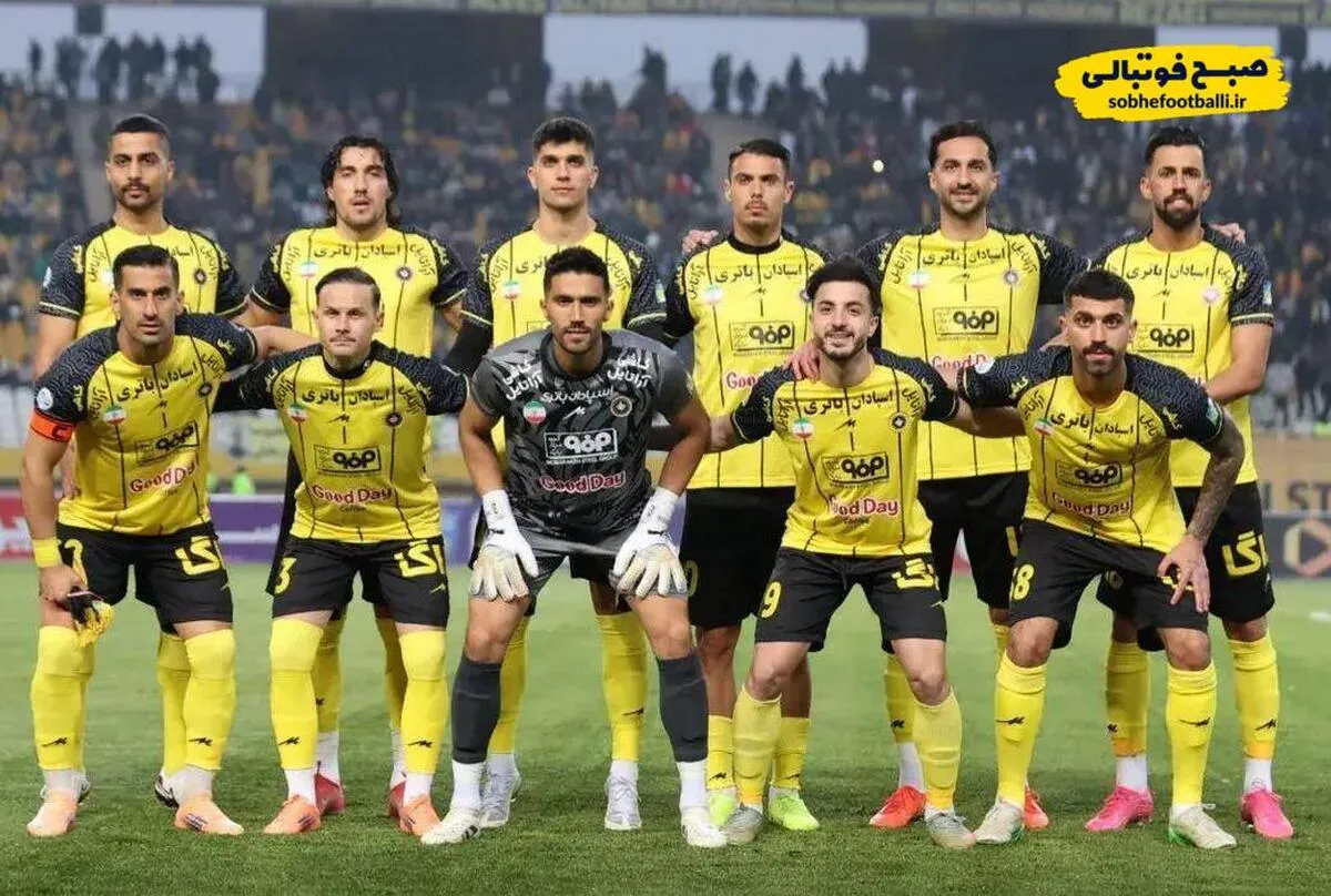 سپاهان با یک بازی کمتر، صدر جدول را در دست گرفت