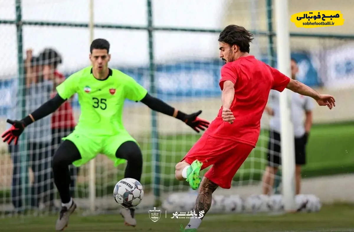 شماره عجیب دروازه&zwnj;بان پرسپولیس در تمرینات!