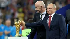 تصویر خبر پوتین با جام جهانی جدید به جنگ فیفا آمد