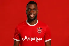 تصویر خبر کینگزلی شیندلر در آستانه مذاکره با پرسپولیس؛ ستاره چندپُسته در راه تهران