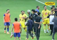 درگیری لفظی و فیزیکی در دیدار استقلال خوزستان – فجر؛ واکنش رسمی میزبان