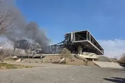 ویدئویی از داخل و بیرون سالن ۱۲ هزار نفری آزادی پس از تخریب