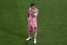 تصویر خبر فتح&zwnj;الله&zwnj;زاده: مسی هم تور استقلال را پاره می&zwnj;کرد، او را نمی&zwnj;آوردم!