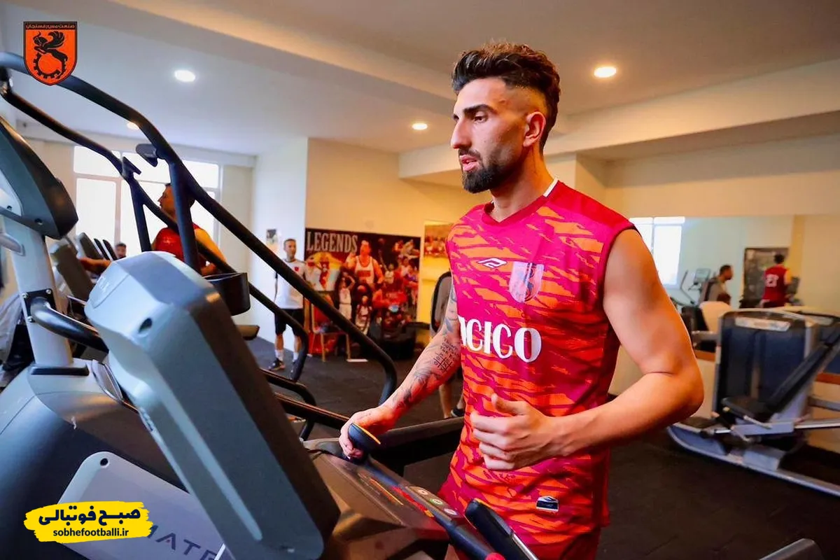 پرسپولیس با مدافع سابق خود وارد مذاکره شد