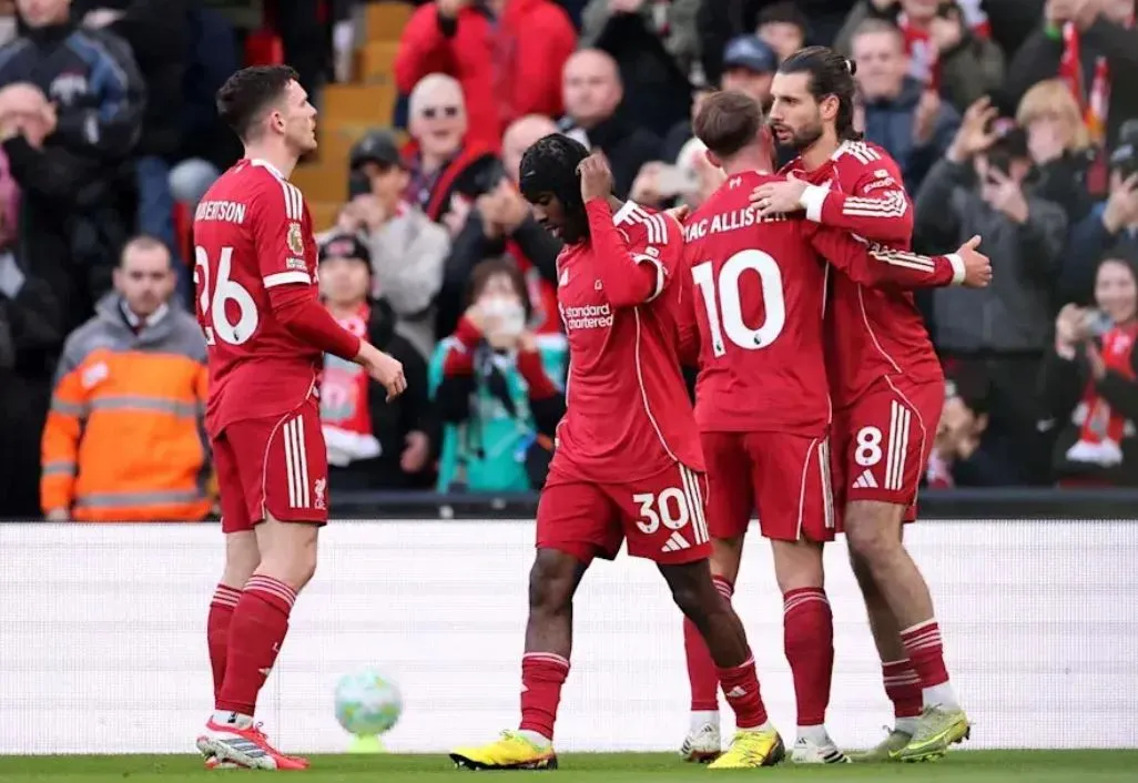 ترکیب احتمالی پی&zwnj;اس&zwnj;جی و لیورپول