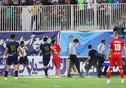 کاپیتان چادرملو: هواداران پرسپولیس فحاشی کردند، امتیاز را از ما کم کردند!