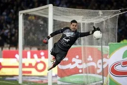 پیراهن بیرانوند در تیم ملی را به حامد لک بدهید