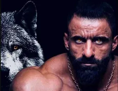 تصویر خبر ویدئو | ترس گرگ پارسی از اسب! واکنش بامزه هادی چوپان هنگام اسب&zwnj;سواری