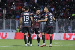 تعویض&zwnj;های اشتباه کارتال نزدیک بود کار دست پرسپولیس بدهد!