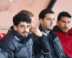 تصویر خبر نیمکت داغ تراکتور در سرمای تبریز: رقابتی نفس&zwnj;گیر برای هر جایگاه