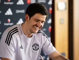 رسمی/ قرارداد ستاره جنجالی یونایتد تمدید شد