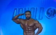 تصویر خبر سلام نظامی هادی چوپان روی استیج آرنولد کلاسیک ۲۰۲۶ خبرساز شد + فیلم