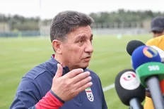 تصویر خبر قلعه&zwnj;نویی:نباید به لیگ احترام میگذاشتیم!