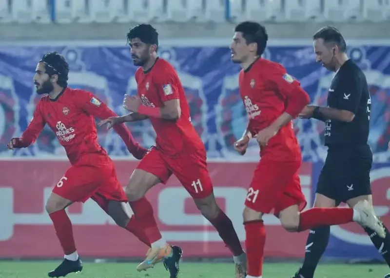دانیار اسماعیلی فر
