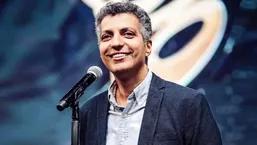 افشاگری عادل فردوسی پور: طبق آیینه&zwnj;نامه ۵&zwnj;ام نقل&zwnj;وانتقالات حق قرارداد جدید با فخریان وجود نداشت