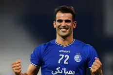 تصویر خبر آل کثیر فسخ نمیکند و به زودی از هواداران استقلال عذرخواهی خواهد کرد!