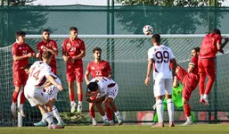 رونمایی از سبک بازی هاشمیان در پرسپولیس؛ تدافعی موفق، تهاجمی بی خطر