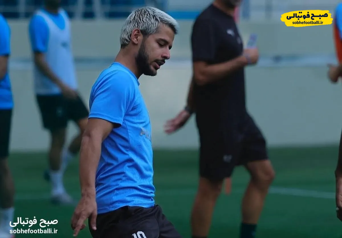 مهدی قایدی بار دیگر با لباس آبی
