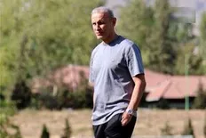 تصویر خبر پیشنهاد تراکتور، گل&zwnj;محمدی را وسوسه کرد