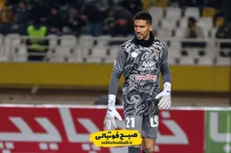 سید حسین حسینی؛ سد دفاعی سپاهان بدون گل خورده در لیگ