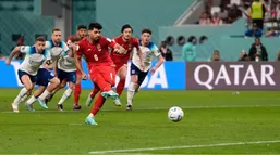 واکنش مهدی طارمی به کشته شدن ۱۶۵ دانش&zwnj;آموز مینابی